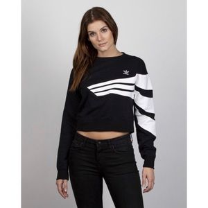 NWOT Adidas Cropped Sweatshirt